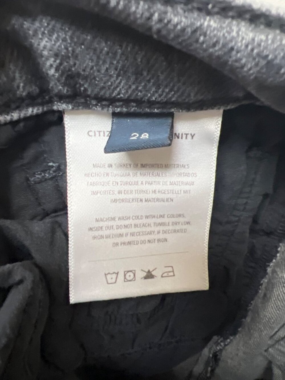 Citizens of Humanity Gray Raw Hem Daphne Crop Jeans - Picture 8 of 11